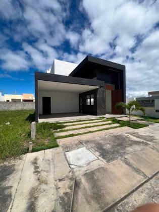 Casa à venda no condomínio sol e praia