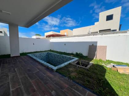 Casa à venda no condomínio sol e praia