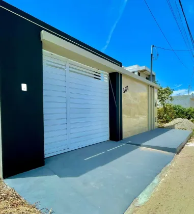 Casa à Venda – Luar da Barra