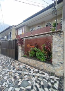 Casa à venda no Bairro Médici II