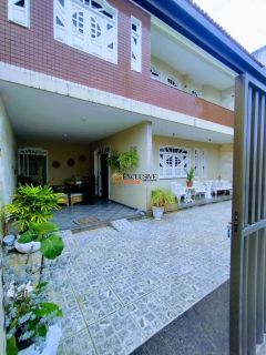 Casa à venda no Bairro Médici II