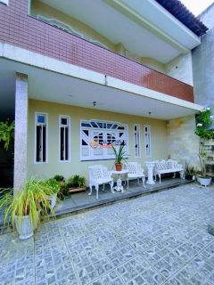 Casa à venda no Bairro Médici II