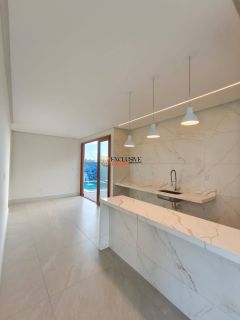 Casa de Alto Padrão no Condomínio Sol e Praia