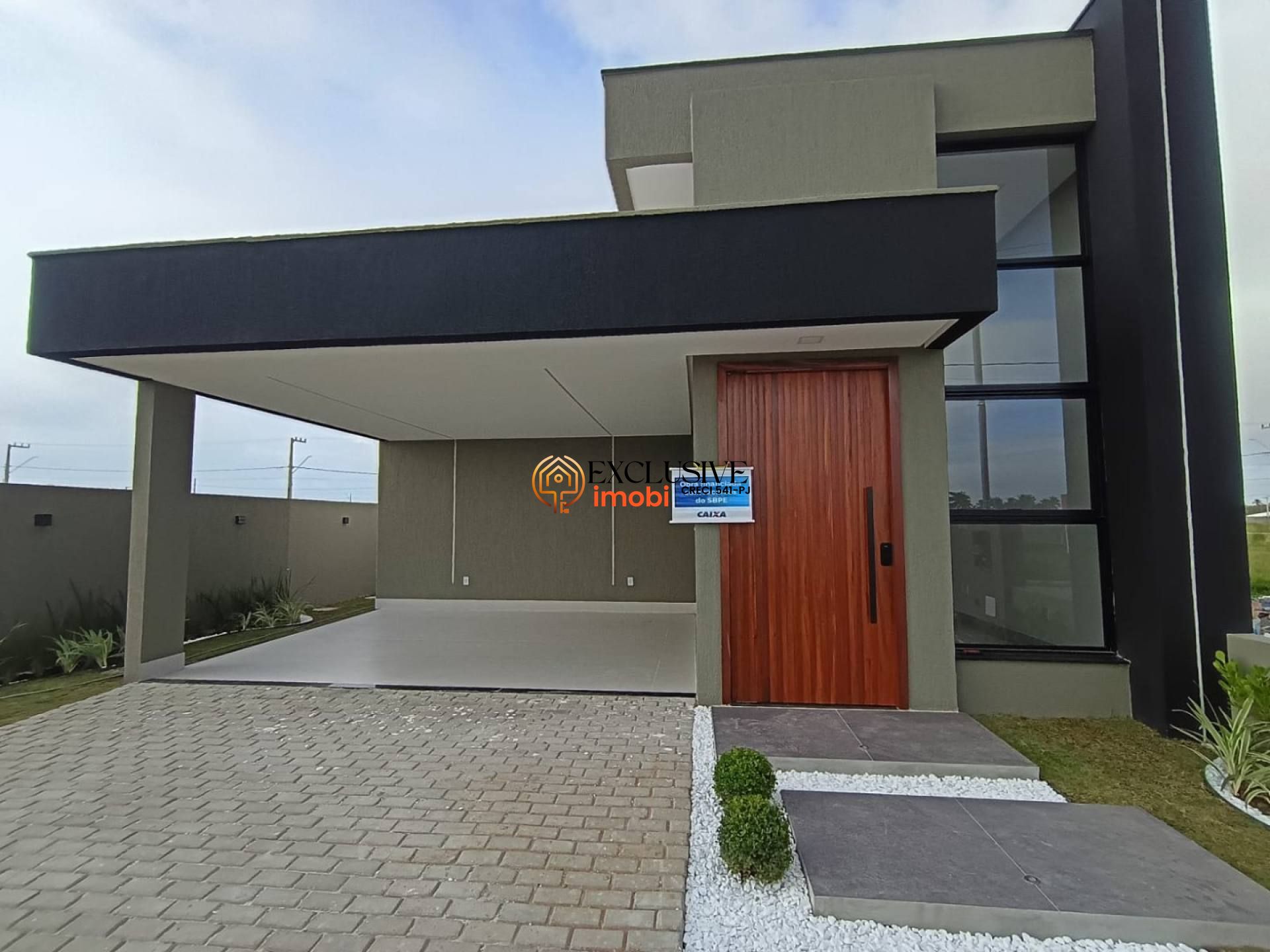 Casa no Condomínio Mares Maluí