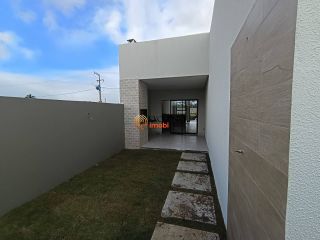 Casa no Condomínio Mares Maluí