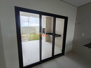Casa no Condomínio Mares Maluí