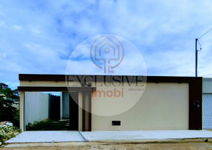 Casa à Venda no Condomínio Fechado Guaricema