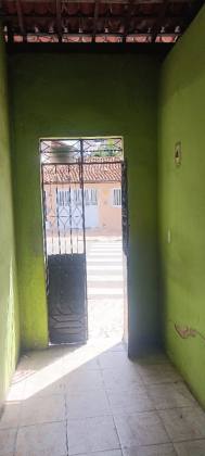 **? CASA À VENDA NO BAIRRO INDUSTRIAL | EXCELENTE PONTO PARA MORAR OU INVESTIR**