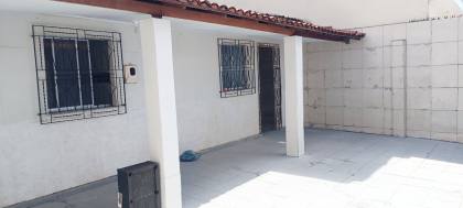 ? CASA À VENDA NO BUGIO