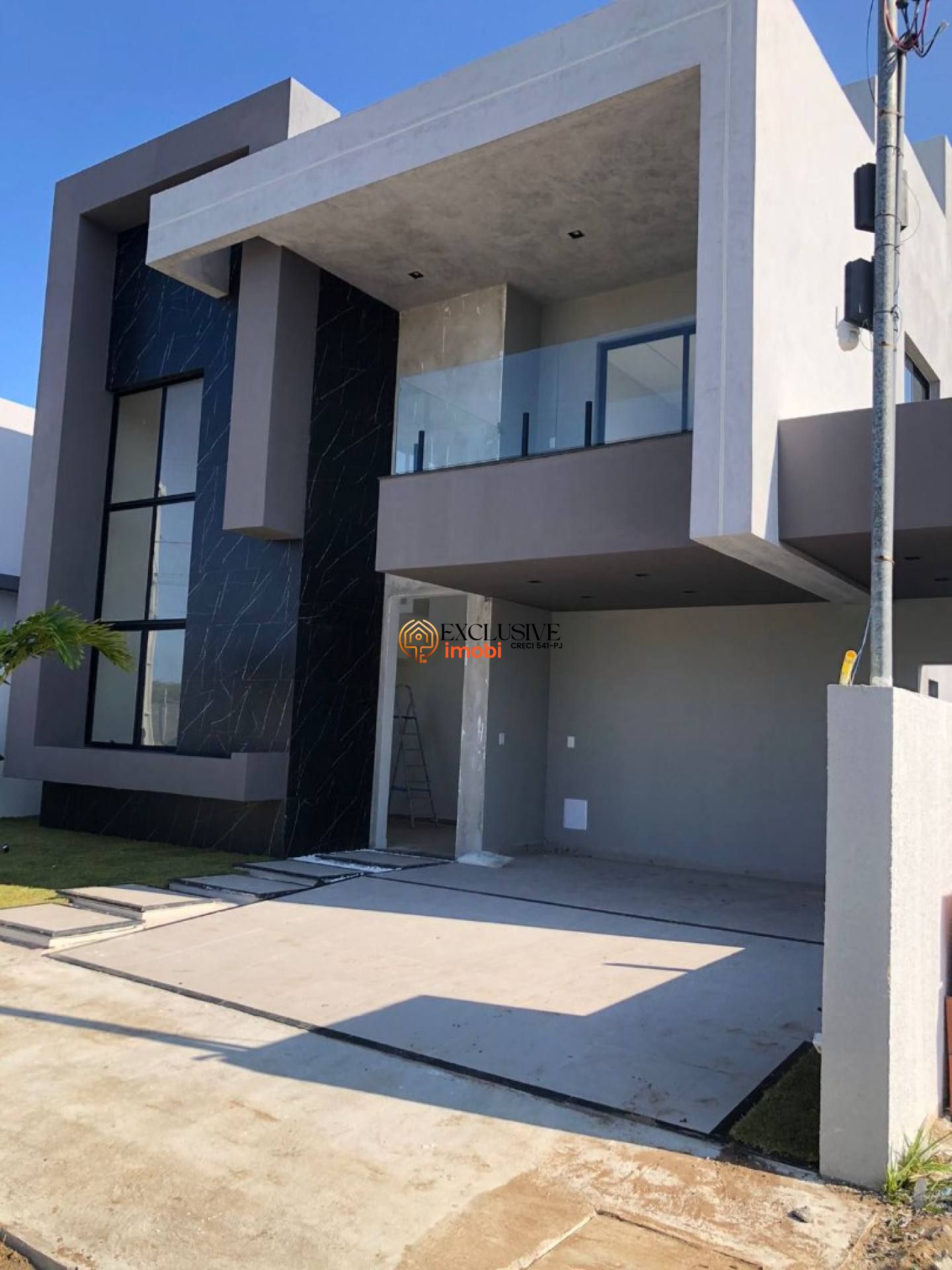 Casa dúplex no sol e praia