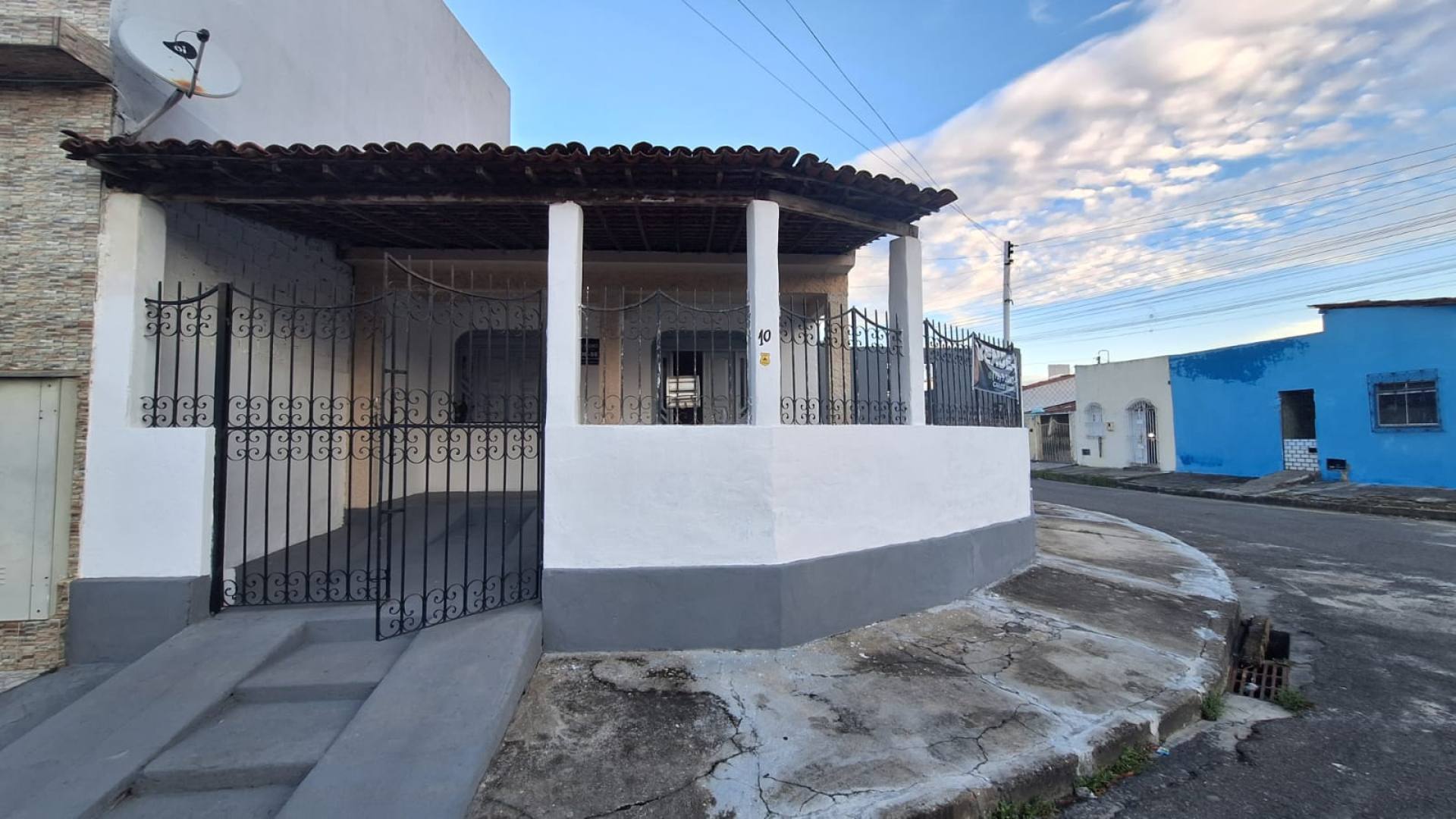 Casa de Esquina Marcos Freire II - Terreno Amplo