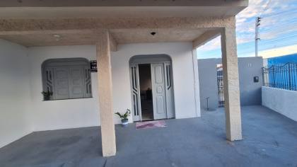 Casa de Esquina Marcos Freire II - Terreno Amplo