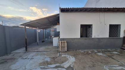 Casa de Esquina Marcos Freire II - Terreno Amplo