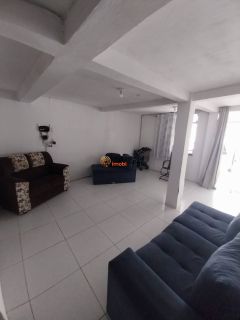 CASA À VENDA COM 2 PAVIMENTOS