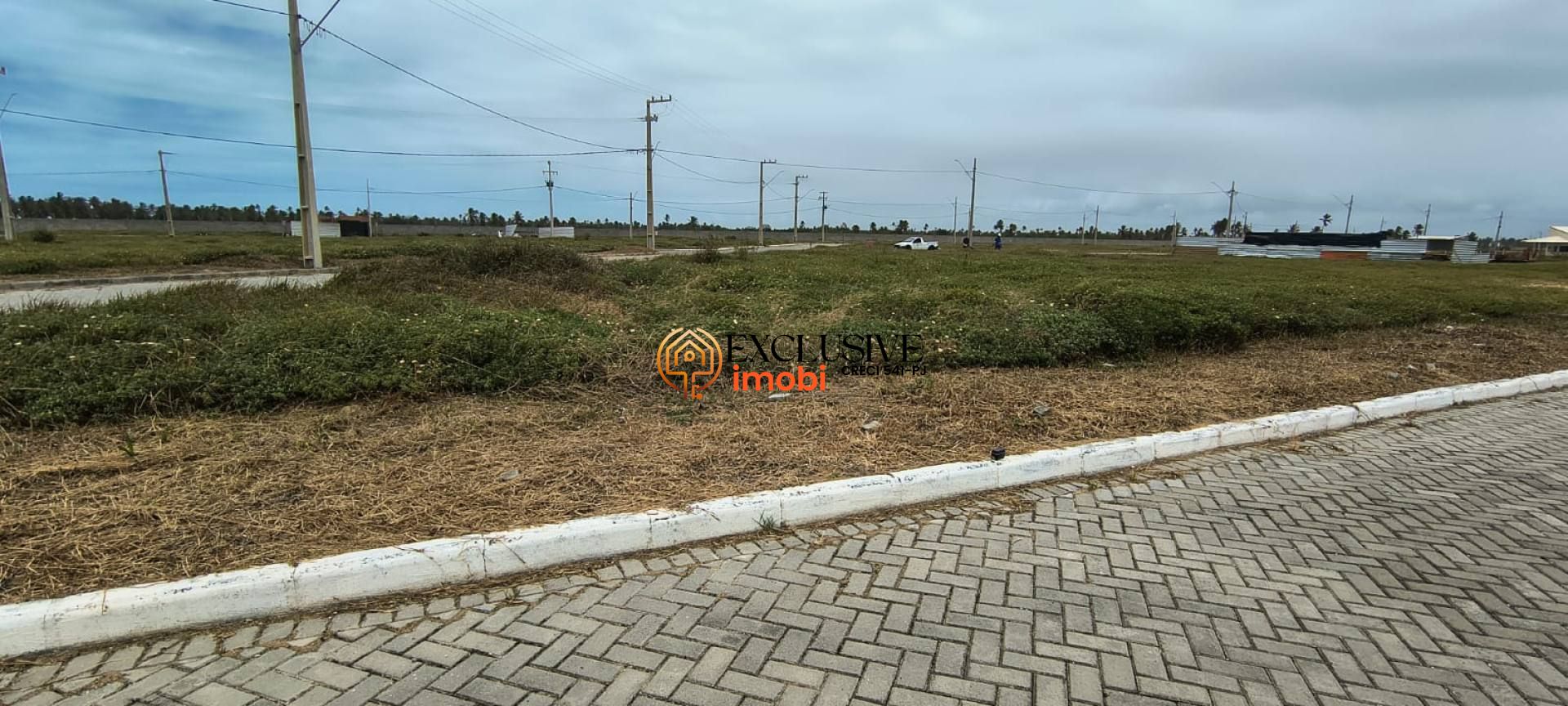 Lote á venda pé na areia