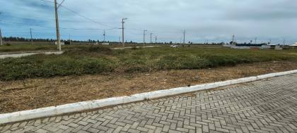 Lote á venda pé na areia