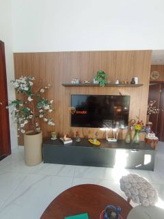 CASA À VENDA – SOL E PRAIA