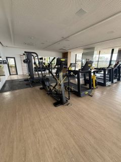 Beach Class Jaguaribe – 40 m² | Quarto e Sala | Andar Alto | Vista Mar