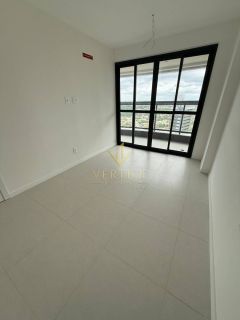 Beach Class Jaguaribe – 40 m² | Quarto e Sala | Andar Alto | Vista Mar