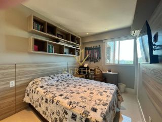Apartamento 3 Suítes Luxuoso com Vista Mar – Colina A