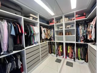 Apartamento 3 Suítes Luxuoso com Vista Mar – Colina A