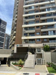 Apartamento frente mar em Jaguaribe | 2 vagas de garagem