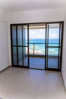 Apartamento frente mar em Jaguaribe | 2 vagas de garagem