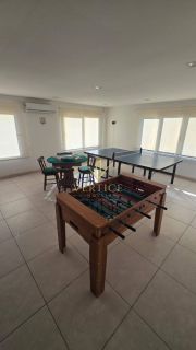 Casa solta 4/4 em Condomínio fechado
