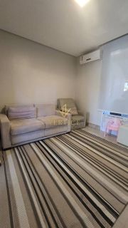 Casa solta 4/4 em Condomínio fechado