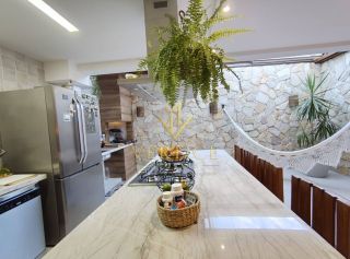 Casa Triplex em Patamares | Energia Solar | 4 Vagas