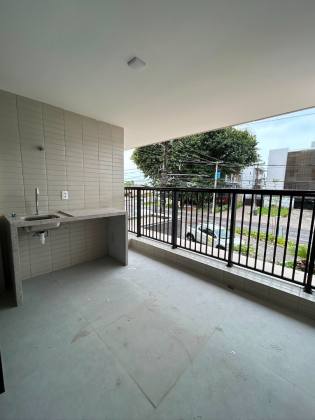 Apartamento Para Vender com 3 quartos 2 suítes no bairro Jardim Oceania em João Pessoa