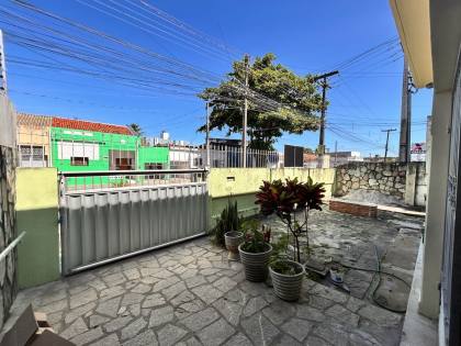 Casa Para Vender com 04 quartos 01 suítes no bairro Jaguaribe em João Pessoa