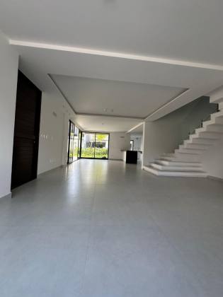 Alliance House- Casas de Alto padrão em Condomínio Fechado