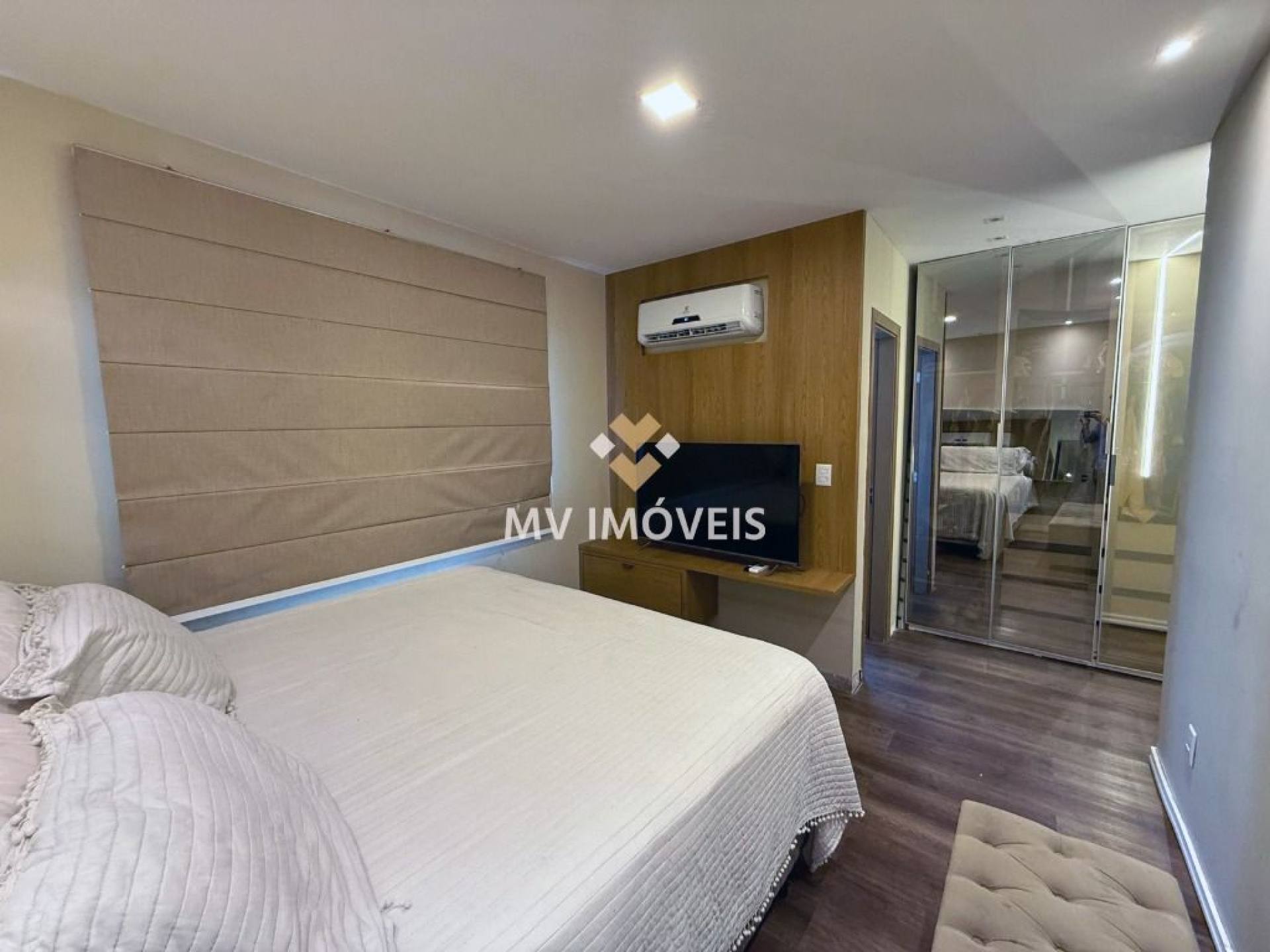 Apartamento à venda com 3 quartos, 3 suítes e 2 vagas no Marco, Belém (PA) — foto 2 de 30