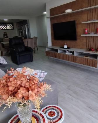 Apartamento Para Vender com 3 quartos 2 suítes Porteira Fechada