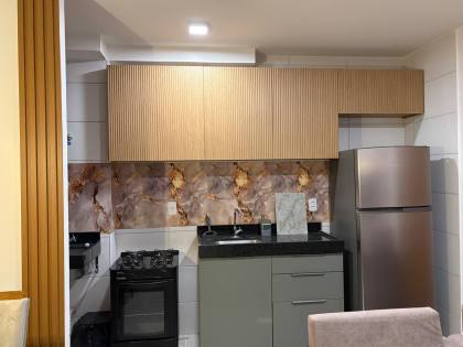 PRONTO PARA MORAR! APARTAMENTO 100% MOBILIADO E EM EXCELENTE LOCALIZAÇÃO