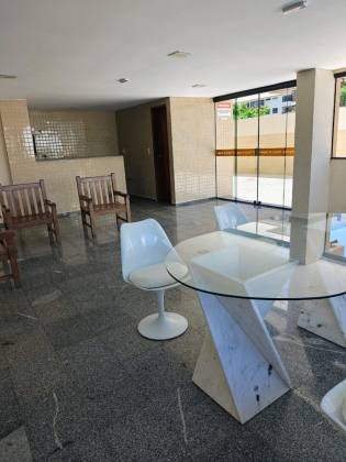 APARTAMENTO EM CABO BRANCO A POUCOS METROS DA PRAIA