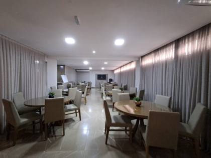 RES. NO JARDIM OCEANIA | 3 SUÍTES, ANDAR ALTO E A POUCOS METROS DA PRAIA