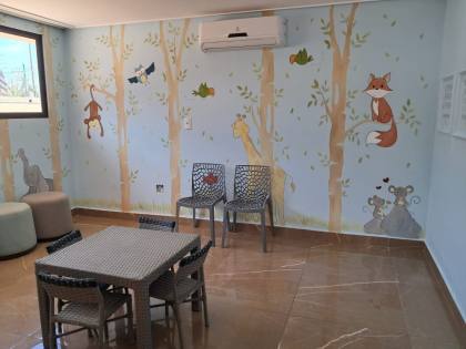 RES. NO JARDIM OCEANIA | 3 SUÍTES, ANDAR ALTO E A POUCOS METROS DA PRAIA