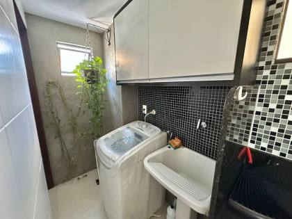 Apartamento mobiliado à venda com 3 quartos, 3 suítes e 2 vagas no Jardim Oceania - João Pessoa/PB