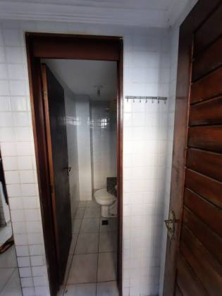 Apartamento térreo à venda com 3 quartos, 1 suíte e 1 vaga no Bessa - João Pessoa/PB