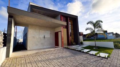 Excelente Casa em Condomínio Fechado