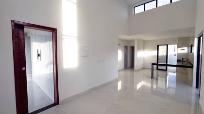 Excelente Casa em Condomínio Fechado