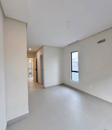 Casa de Condomínio Padrão Americano com 3 suítes no