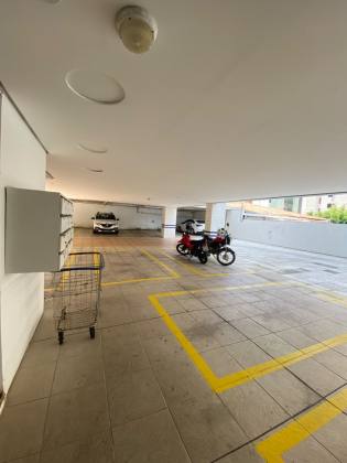 APARTAMENTO À VENDA EM TAMBAÚ  3 QUARTOS  VISTA MAR