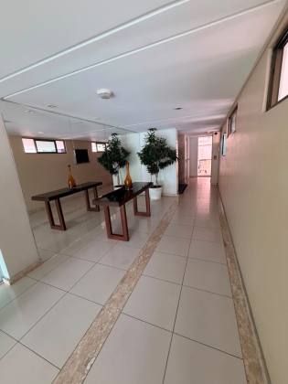 APARTAMENTO À VENDA EM TAMBAÚ  3 QUARTOS  VISTA MAR