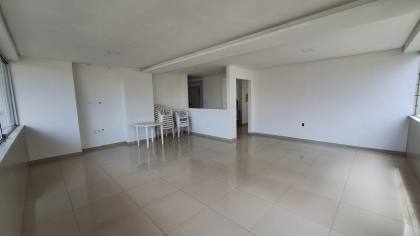 Apartamento todo reformado a venda 03 quartos em Manaira