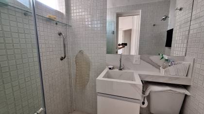 Apartamento todo reformado a venda 03 quartos em Manaira