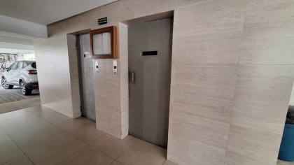 Apartamento todo reformado a venda 03 quartos em Manaira