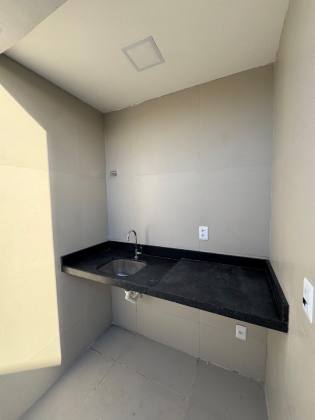 Uma casa contemporânea, elegante e funcional, pensada para quem valoriza conforto, privacidade e arquitetura.